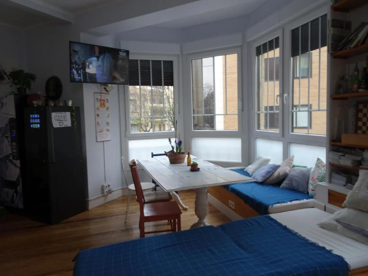 Aloha Hostel Pamplona 0*,